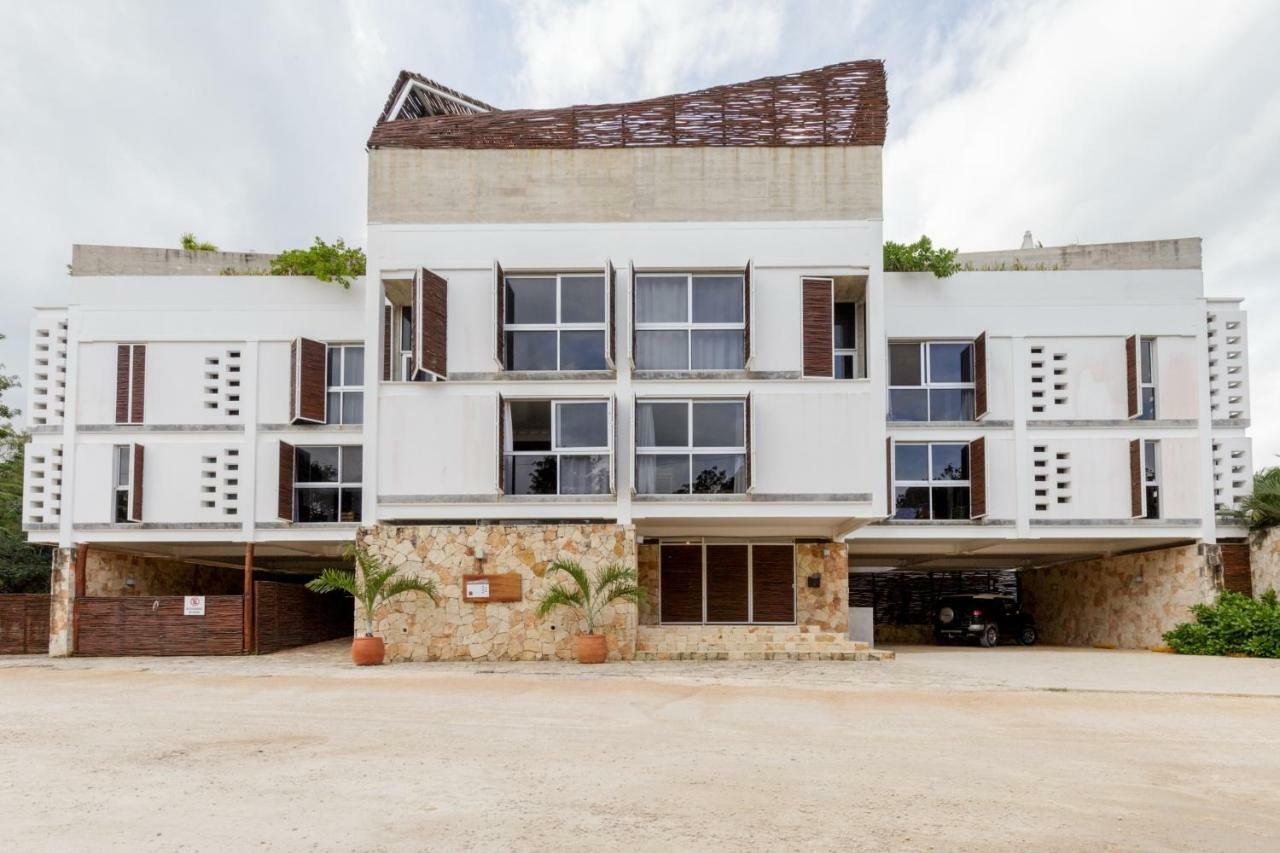 Casa De Piedra Tulum Aparthotel Exterior photo